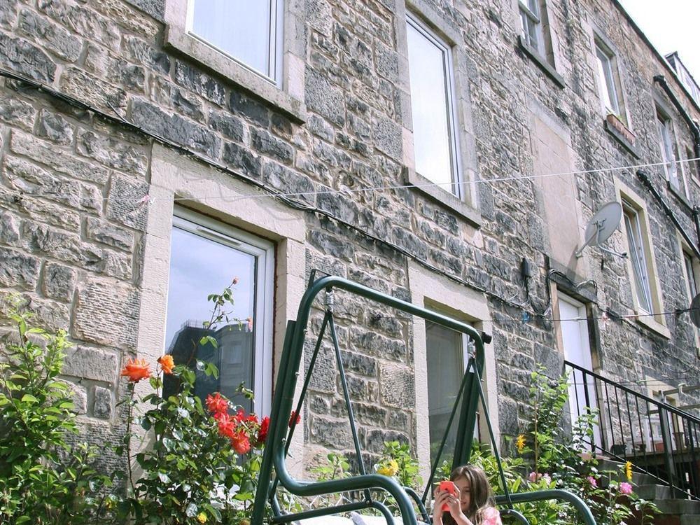 Steads Place Apartment *